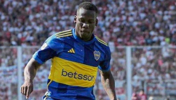 Luis Advíncula volvió a sumar minutos con Boca Juniors en triunfo con Barracas Central. (Video: ESPN | Foto: Deporte Libre)