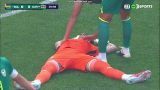 ¡Guillermo Viscarra atajó con la cabeza! Tremenda salvada para evitar el 1-0 de Surinam vs. Bolivia