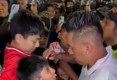 Locura por ‘Aladino’: niño lloró de emoción al conocer a Christian Cueva y al plantel de Cienciano