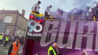 ¿Todo bien, ‘Vikingo’? Una bengala cayó sobre Oliver Sonne durante los festejos del Burnley