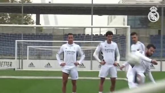 Entrenamiento de Real Madrid ante de enfrentar a Celtic por Champions League. (Video: RMCF)
