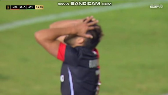 Cristian Bordacahar y la ocasión que tuvo para el 1-0 de Melgar vs. Atlético Nacional. (Video: ESPN)