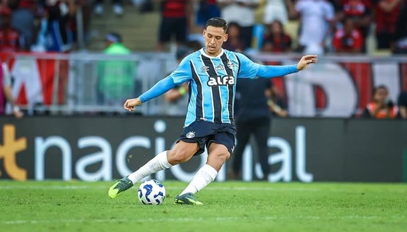 Erick Noriega destacó como central en el empate por 1-1 entre Gremio y Santos. (Video: SporTV / Foto: Gremio)