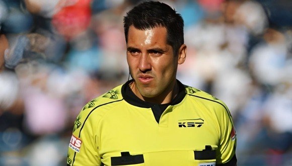 Cristian Garay generó mucha polémica tras sus decisiones en el partido entre Perú y Venezuela. (Video: Movistar Deportes)