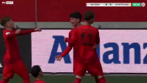 Primer gol de Felipe Chávez en el 4-2 del Bayern Munich vs. Borussia Dortmund por la Bundesliga Sub-19. (Video: Sky Sports)
