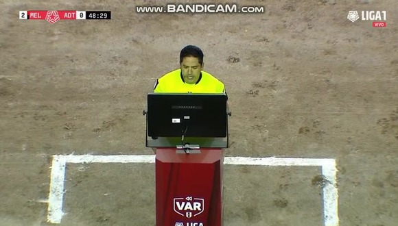 Bernardo Cuesta falló penal en el Melgar vs. ADT. (Video: Liga 1 Max)