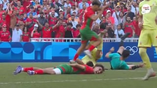 ¡Lesionado! La fuerte entrada contra el árbitro del partido de España vs. Marruecos