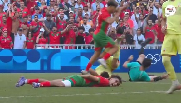 Lesión del árbitro de España vs. Marruecos. (Video: Claro Sports)