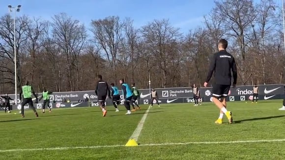 Eintracht Frankfurt recibirá al Napoli por los octavos de final de la Champions League. (Video: Eintracht Frankfurt / Twitter)