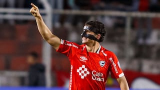 Hat-trick, dedicatoria y pelota firmada: así vivió Matías Succar su noche soñada