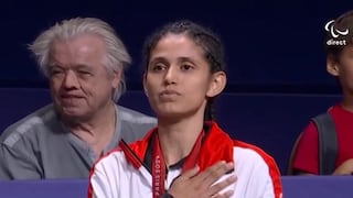 ¡Por primera vez en París! El himno nacional del Perú y premiación de Angélica Espinoza