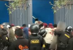 ¡Problemas en Andahuaylas! Hinchas de Universitario ingresaron a la fuerza a estadio Los Chankas