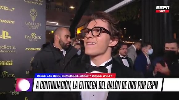 Periodista confunde a Tom Holland y Zendaya en la premiación del Balón de Oro | Fuente: ESPN