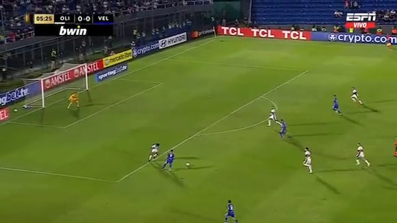 Olimpia y Peñarol juegan por la Copa Libertadores. (Video: ESPN)