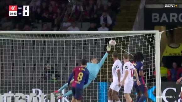 Gol de Pedri para el 2-0 de Barcelona vs Sevilla por LaLiga. (Vídeo: ESPN).