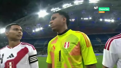 ¡Con Marcos López como capitán! El canto del Himno Nacional del Perú frente a Chile, en Sochi