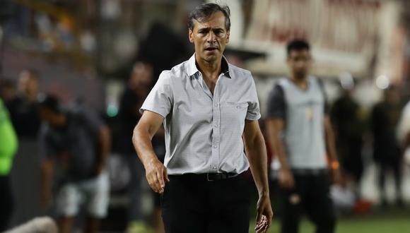 Fabián Bustos se quejó del arbitraje tras el triunfo de Universitario. (Video: Gianina González / Depor)