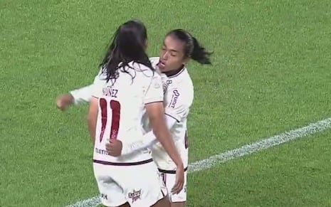 ¡Se acorta la ventaja! Golazo de Pierina Nuñez para el 1-2 de Universitario vs. Independiente del Valle