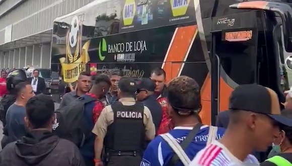 Carlos Arboleda, jugador de Libertad, fue detenido por problemas de manutención.