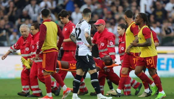 Evan Ndick se desvanece en Udinese vs. Roma. (Video: Movistar Plus)