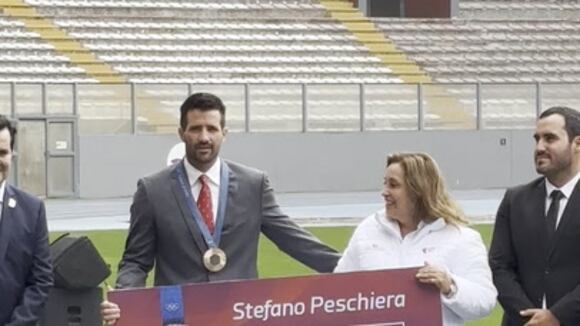 Stefano Peschiera recibió dinero prometido por el Gobierno, tras ganar la medalla de oro en París 2024. (Video: Depor)