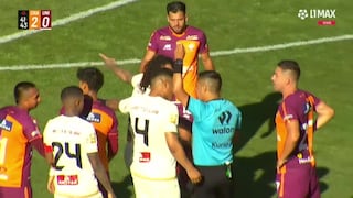 ¡Error y expulsión! Tarjeta roja a Williams Riveros en Universitario vs. Los Chankas