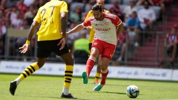 Claudio Pizarro marcó golazo en amistoso de leyendas del Bayern Múnich y Borussia Dortmund. (Video: Bayern Múnich)