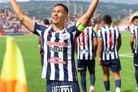 “Hemos pasado por momentos difíciles”: Renzo Garcés resaltó la unión en triunfo de Alianza Lima