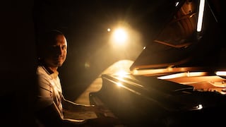 Entre pianos y fuegos artificiales: Universitario oficializó fichaje de Gianluca Lapadula