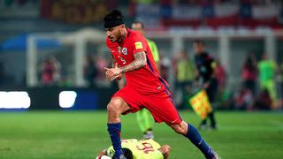 El crack de la Selección de Chile que podría ser compañero de Pedro Gallese
