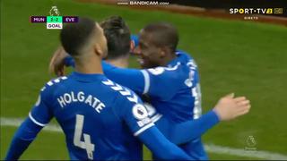 Clase magistral de control y remate: James puso el 2-2 del Everton vs. Manchester United [VIDEO]