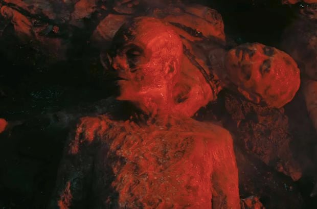 The bodies burned by acid in "The fall of the House of Usher" (Photo: Netflix)