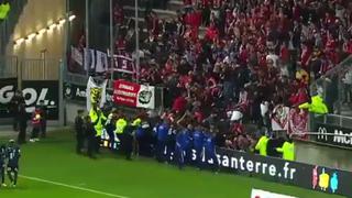 Hay heridos de gravedad: equipo de Bielsa marcó en la Ligue 1 y tribuna de hinchas se vino abajo