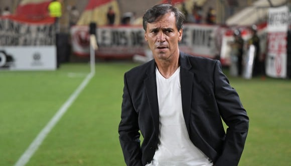 Fabián Bustos es entrenador de Universitario de Deportes. (Foto: AFP)