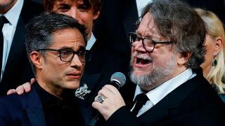 Guillermo Del Toro y Gael García Bernal cantaron una ranchera en Cannes por su 75 aniversario