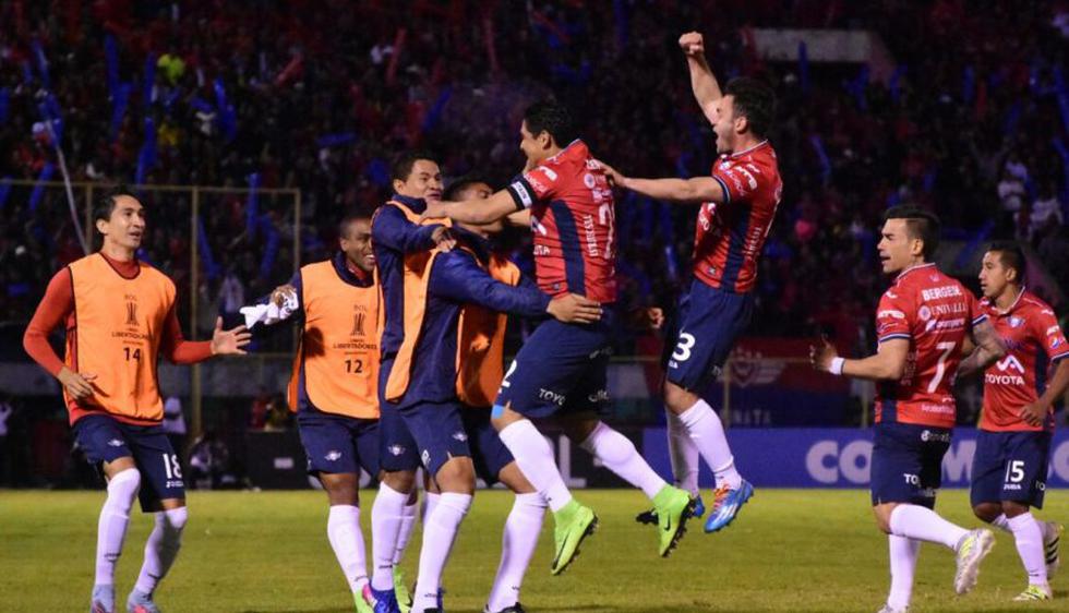 Jorge Wilstermann venció 3-0 a River Plate en Cochabamba (Foto: AP / Deporte Total)