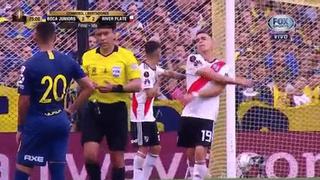 ¡Molestia total! El fuerte reclamo de Santos Borré al árbitro que pudo causar su expulsión [VIDEO]