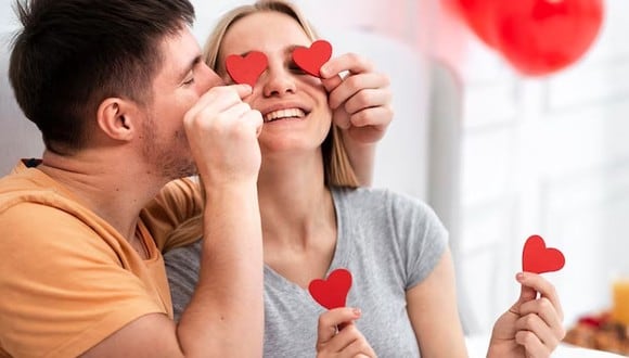 Entrega a la persona que amas el obsequio perfecto por el Día de San Valentín según el signo zodiacal de su horóscopo (Foto: Freepik)