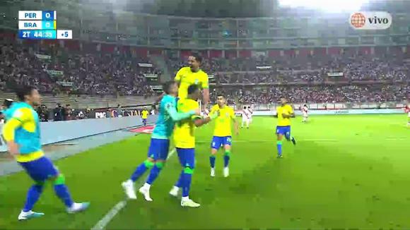 Gol de Marquinhos para el 1-0 de Brasil vs. Perú. (Video: América TV)