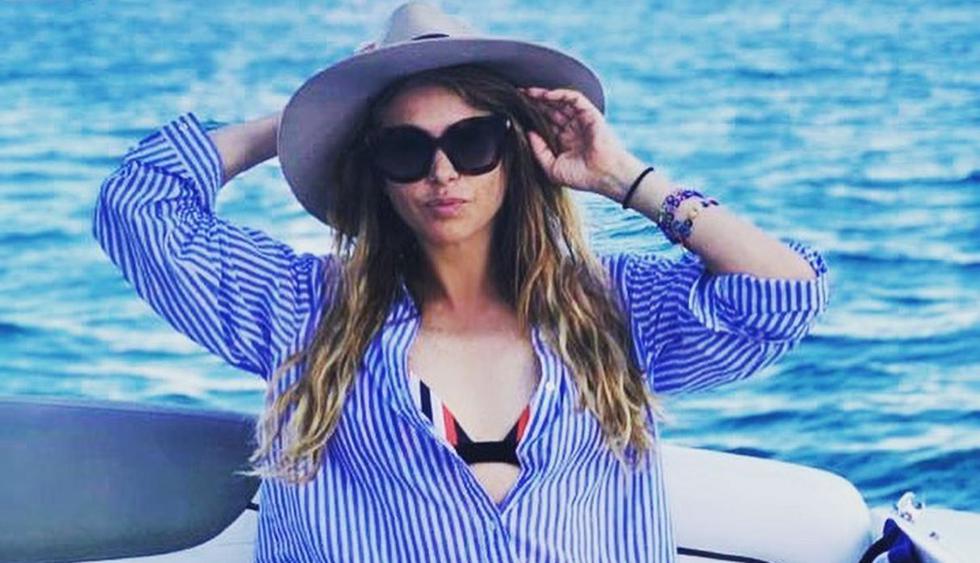 Paulina Rubio sufrió aparatosa caída durante concierto en California. (Foto: @paulinarubio)