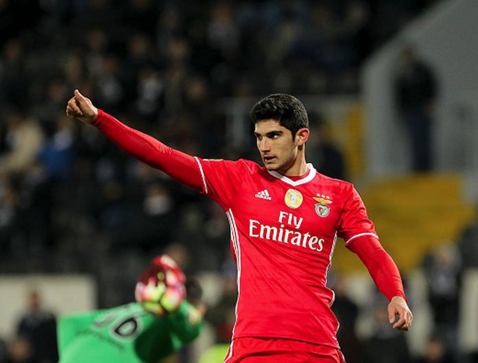 Goncalo Guedes llegó al PSG por 30 millones de euros.