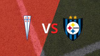 Inicia el partido entre U. Católica y Huachipato