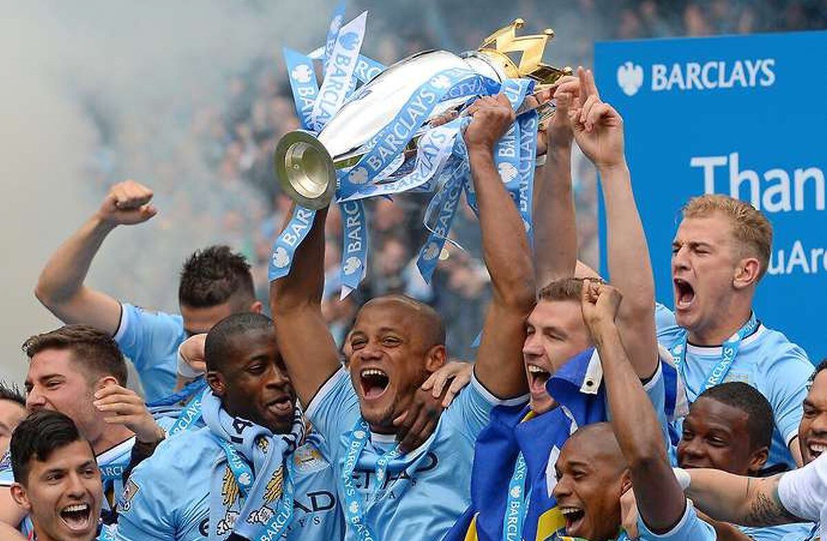 Manchester City ganó la Premier League 2014 sobre el Liverpool solo por dos puntos de diferencia. (AFP)