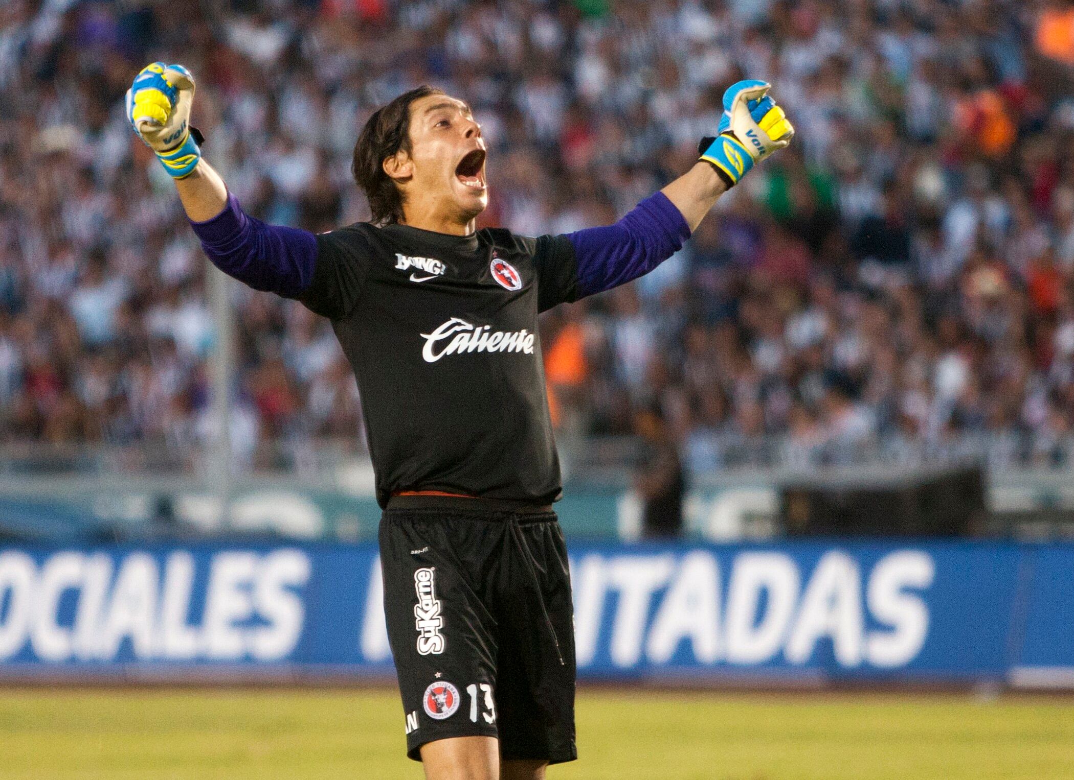 Cirilo Saucedo se retiró en el 2017 y actualmente dirige a un club de la tercera división de su país. (Foto: AFP)