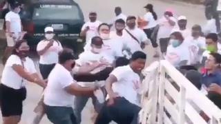 El video viral de la batalla campal entre simpatizantes de partidos políticos en Puerto Vallarta