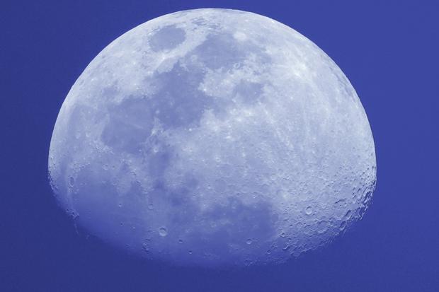 La Luna Rosa sorprendió a muchas personas en el mundo (Foto: AFP)