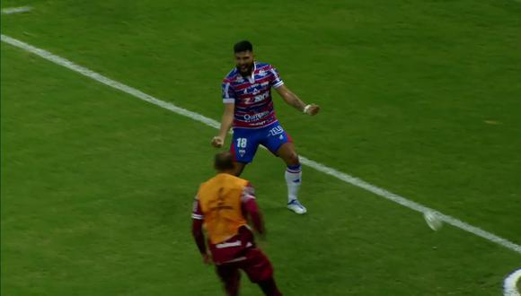 Silvio Romero anotó el 1-0 de Fortaleza vs. Estudiantes de La Plata por la Copa Libertadores. (Foto: Captura de ESPN)