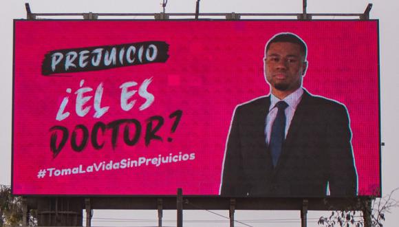Letreros gigantes sobre igualdad de género, racismo y discapacidad invaden Lima. (Foto: Difusión)