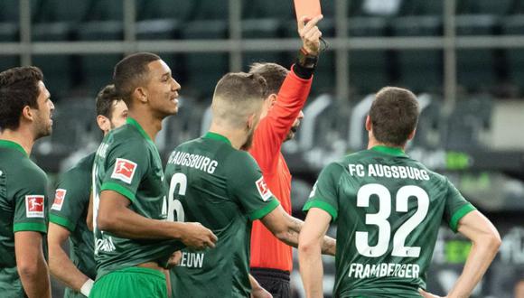 Los árbitros sin vacunar podrán seguir dirigiendo partidos en la Bundesliga. (Foto: EP)