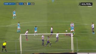 La oportuna intervención de Aldair Fuentes para evitar el 1-0 a favor de Sporting Cristal antes de los 10 minutos [VIDEO]